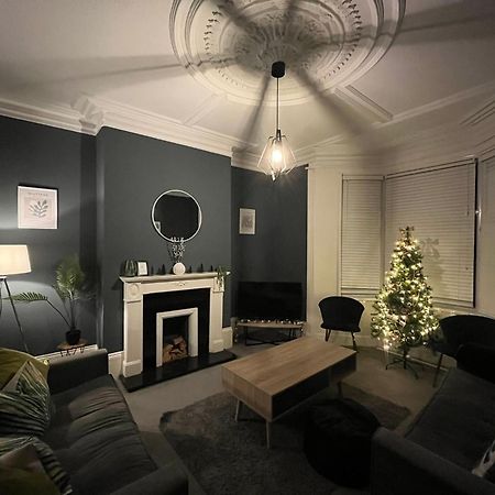 Апартаменти High Barnes 3 Bed House With Parking, Sleeps 7, Quiet Location Сандерленд Екстер'єр фото