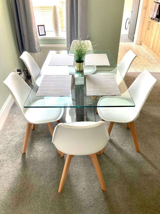 Апартаменти High Barnes 3 Bed House With Parking, Sleeps 7, Quiet Location Сандерленд Екстер'єр фото