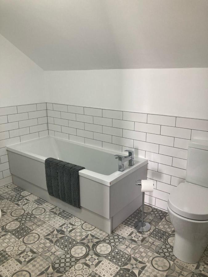 Апартаменти High Barnes 3 Bed House With Parking, Sleeps 7, Quiet Location Сандерленд Екстер'єр фото